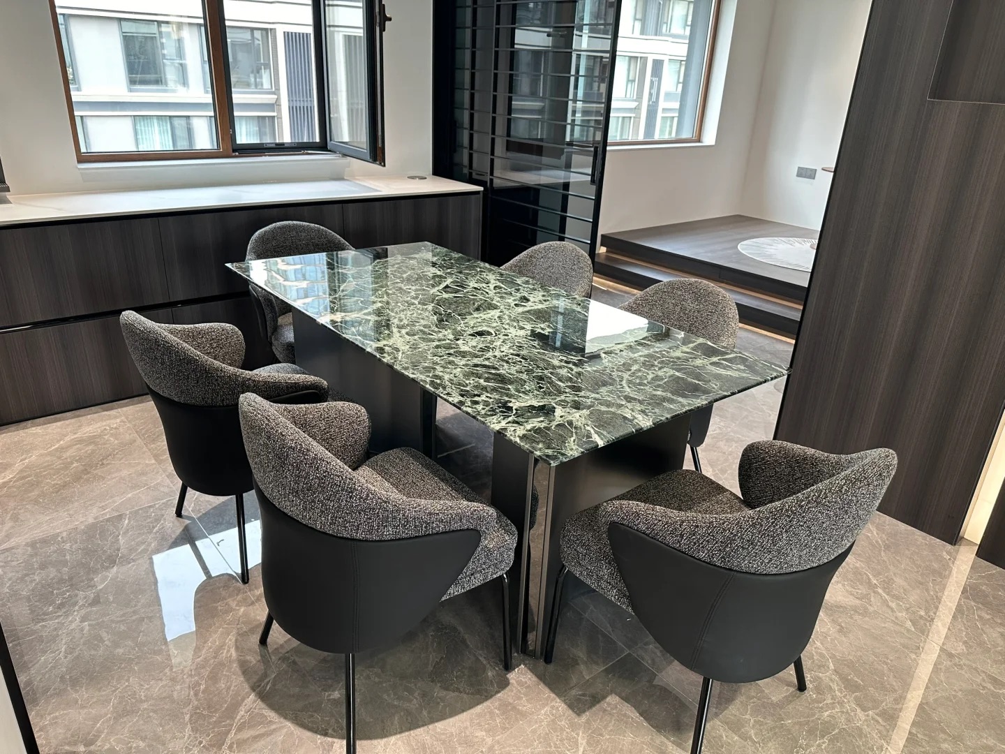 Como escolher uma mesa de mármore de qualidade?