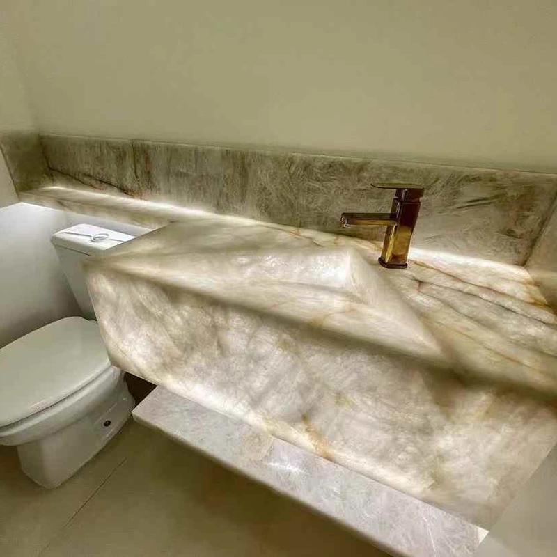 Bancada de quartzito branco Cristallo